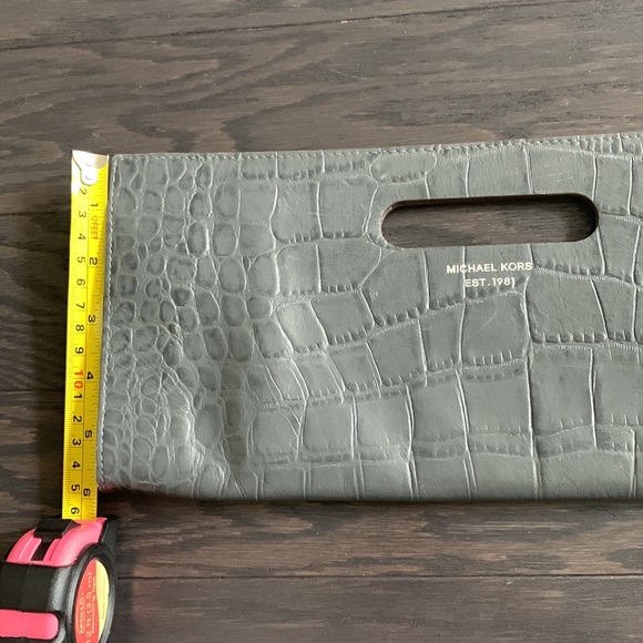 Michael Kors Gray Clutch/Shoulder Purse - Picture 9 of 10